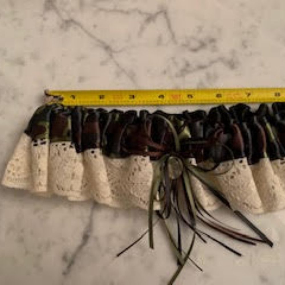 Camo & black ribbon, off white lace. New wedding guarder - Picture 3 of 7